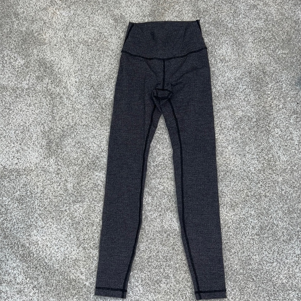 Grey textured lululemon leggings